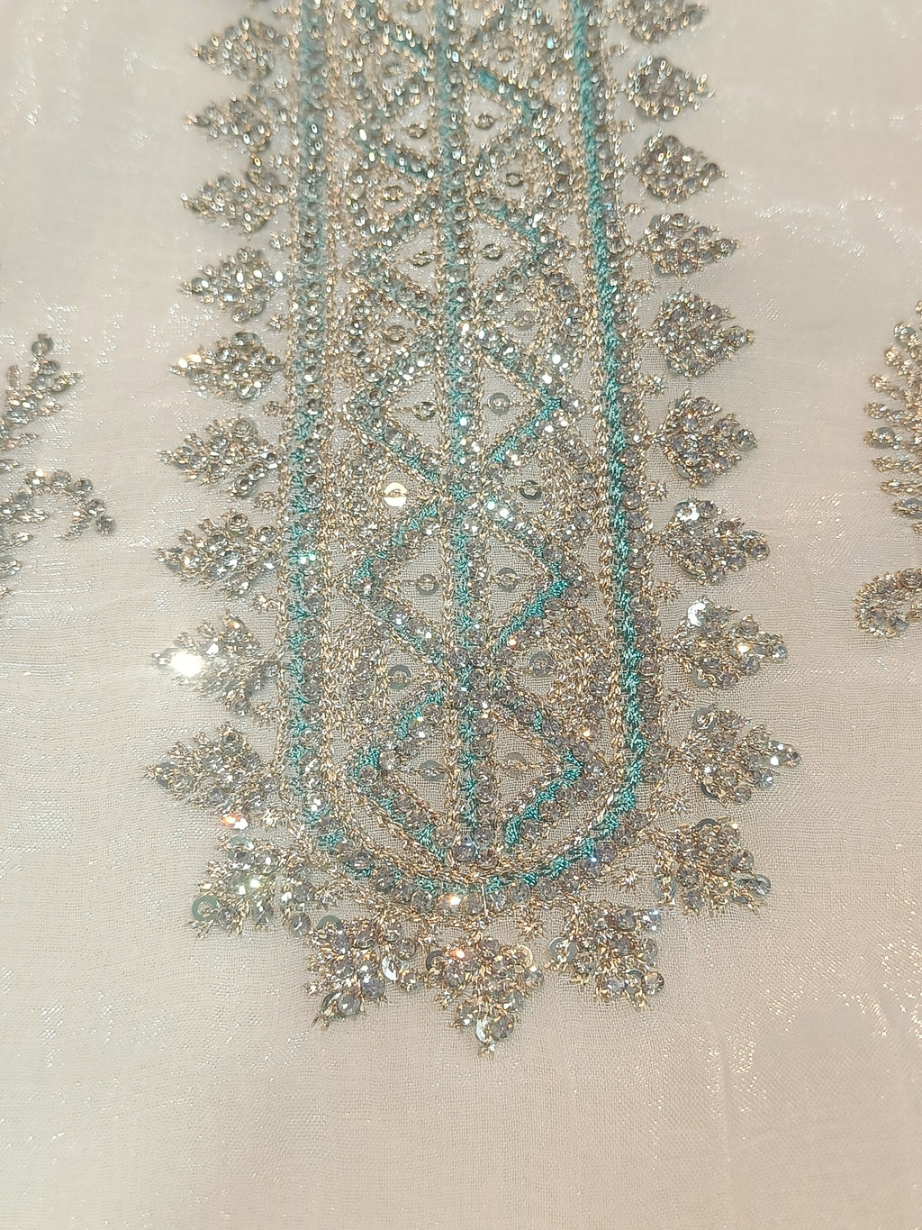 Fancy suit contrast colour in crunchy fabric